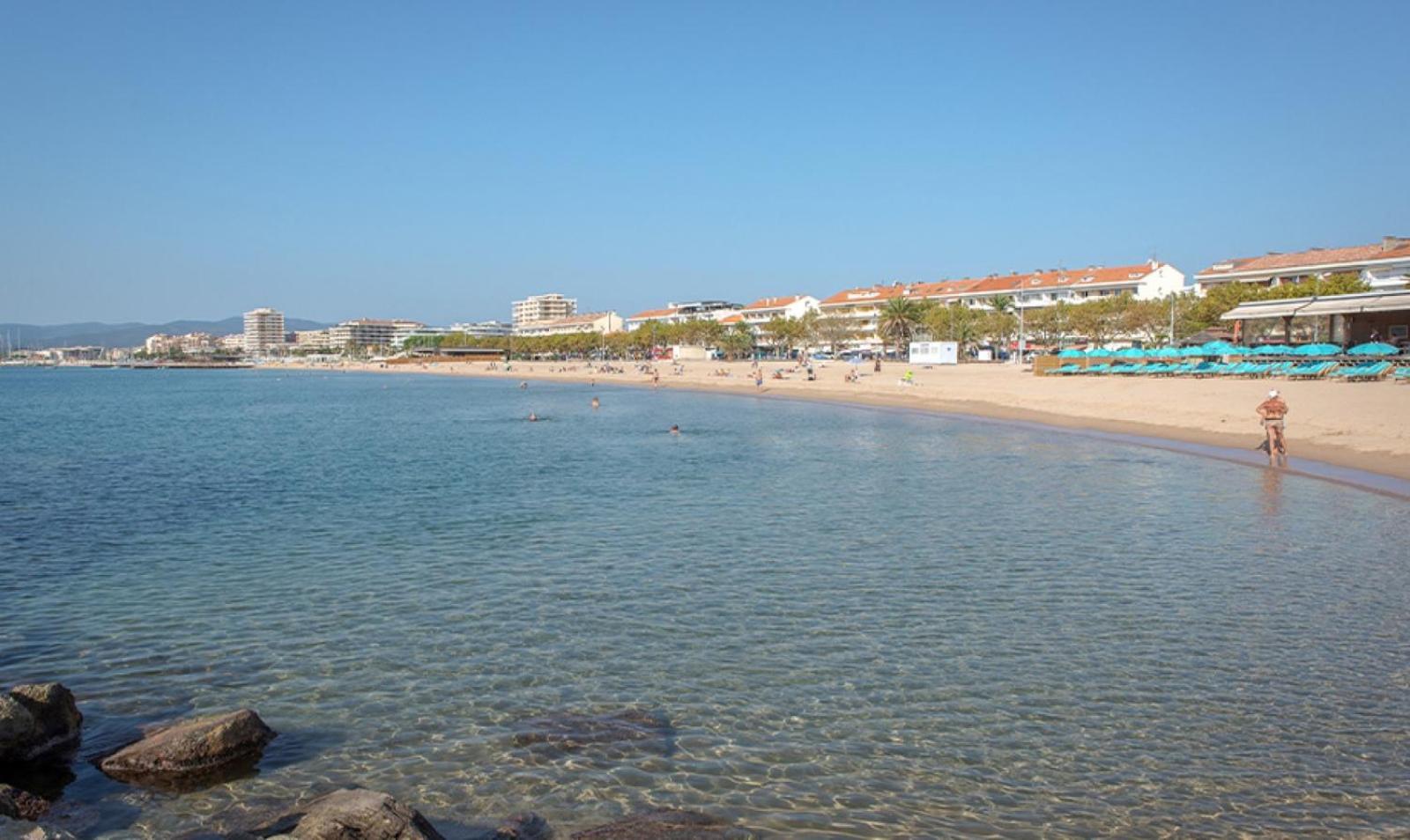 Hotel Sable Et Soleil - Port, Plage Et Jacuzzi Prive Fréjus Eksteriør billede