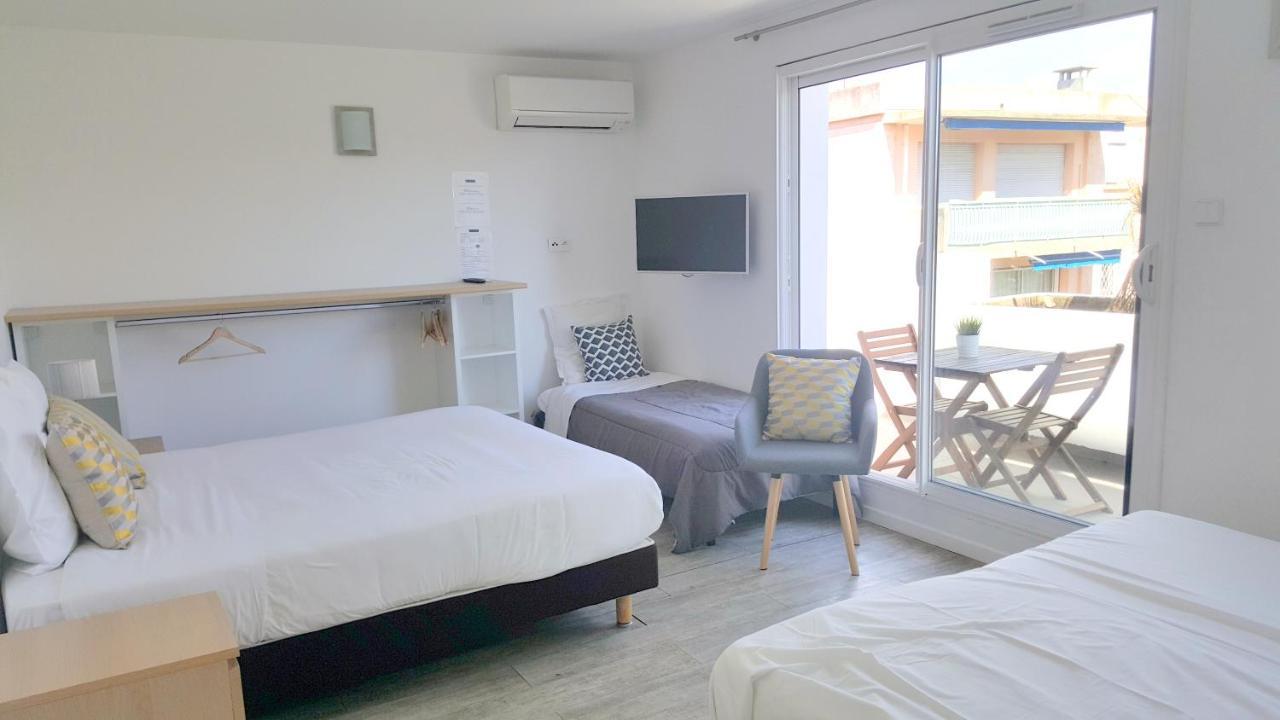 Hotel Sable Et Soleil - Port, Plage Et Jacuzzi Prive Fréjus Eksteriør billede